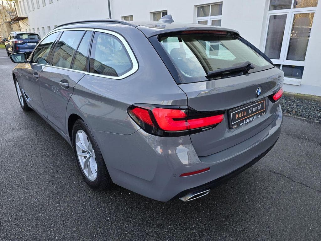 2021 BMW 5-SERIES - 5
