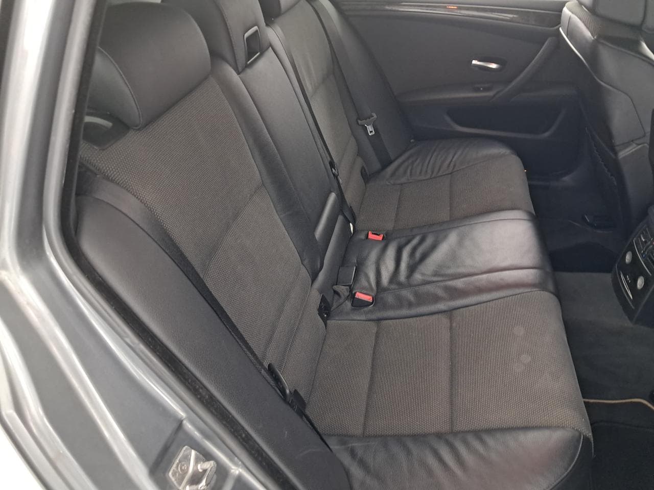 2010 BMW 5-SERIES - 13