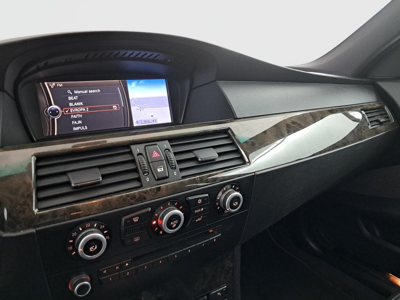 2010 BMW 5-SERIES - 18