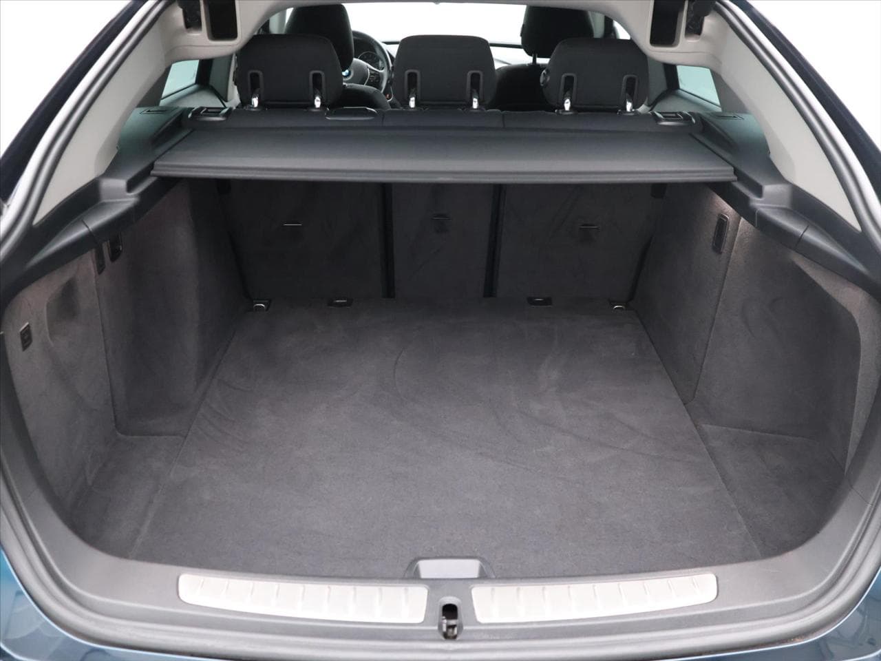 2013 BMW 3-SERIES - 10