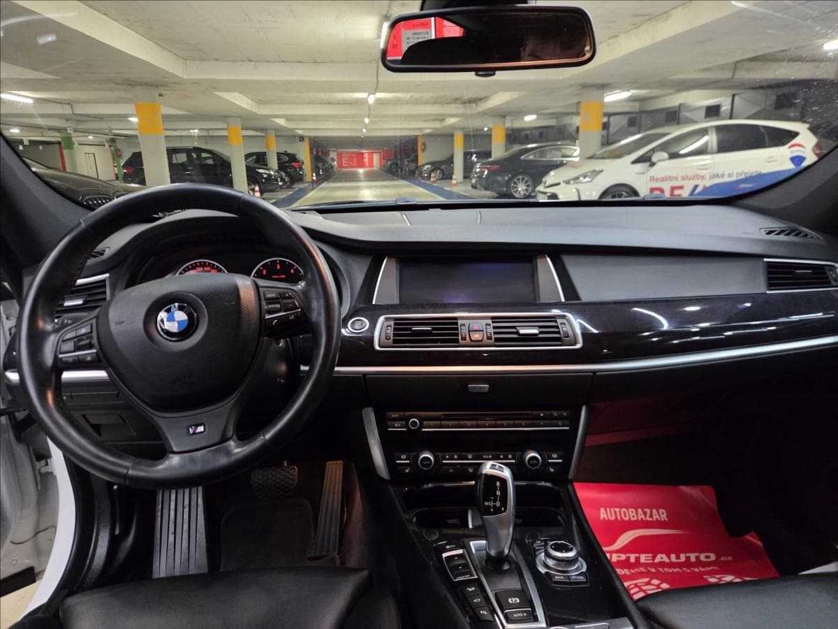 2011 BMW 5-SERIES - 6