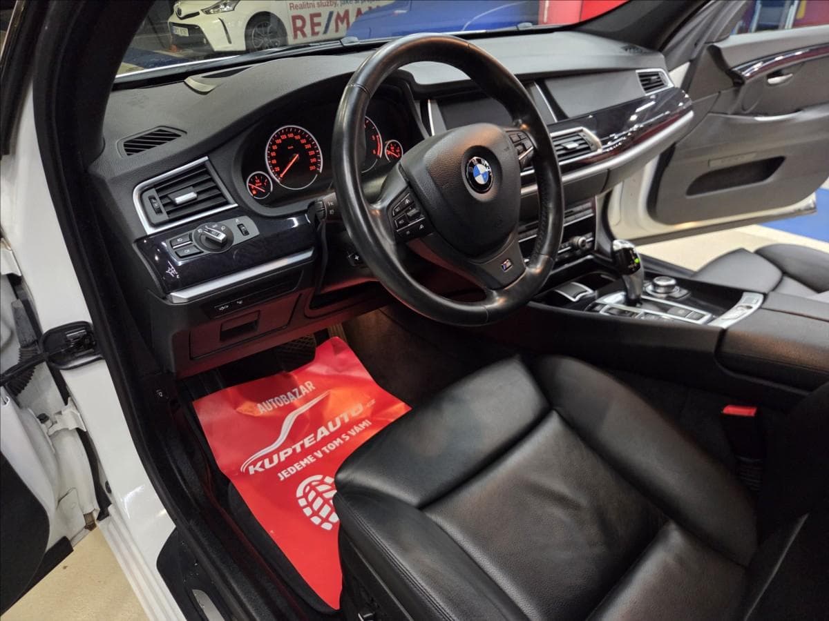 2011 BMW 5-SERIES - 5