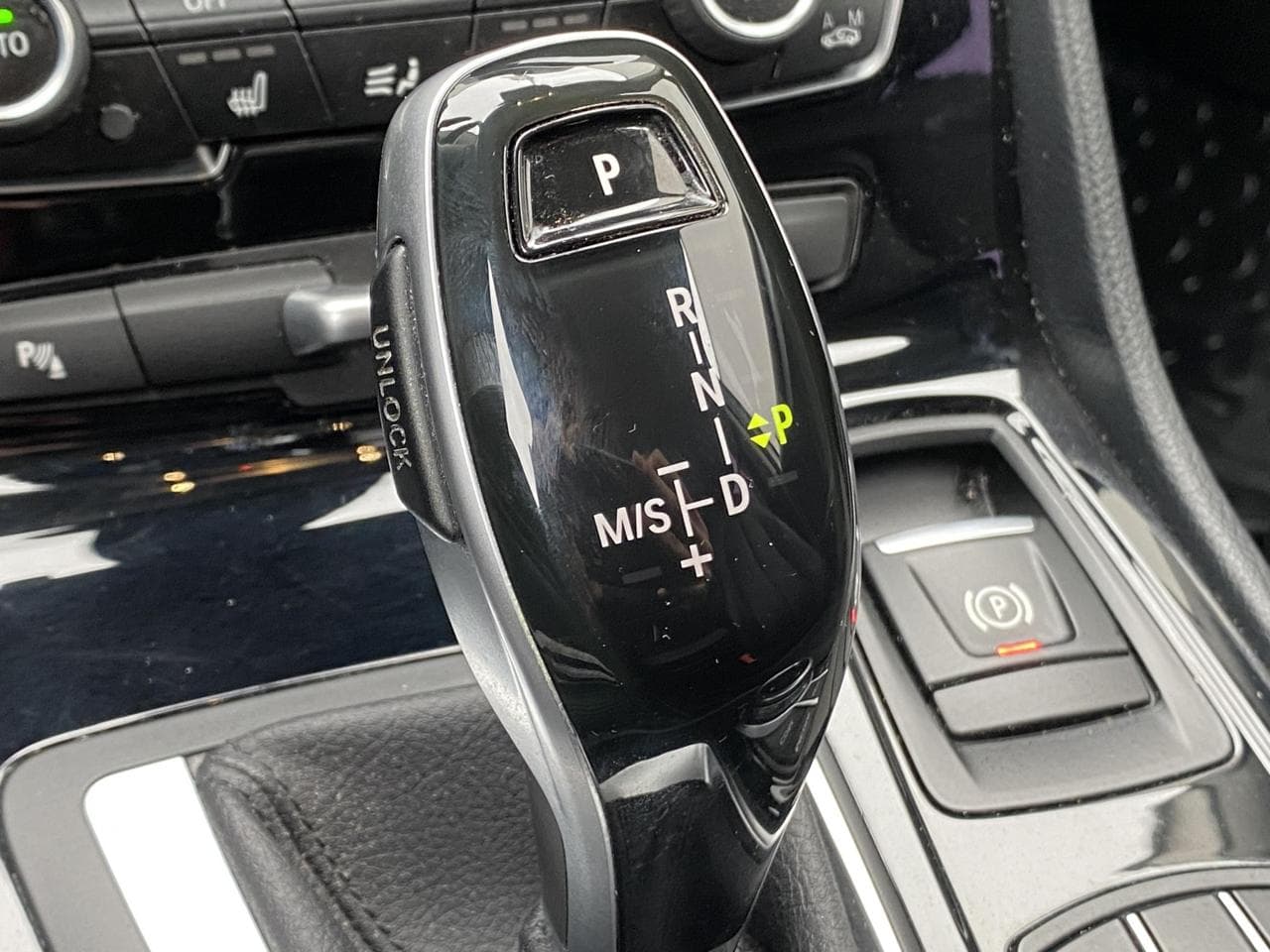 2018 BMW 2-SERIES - 25