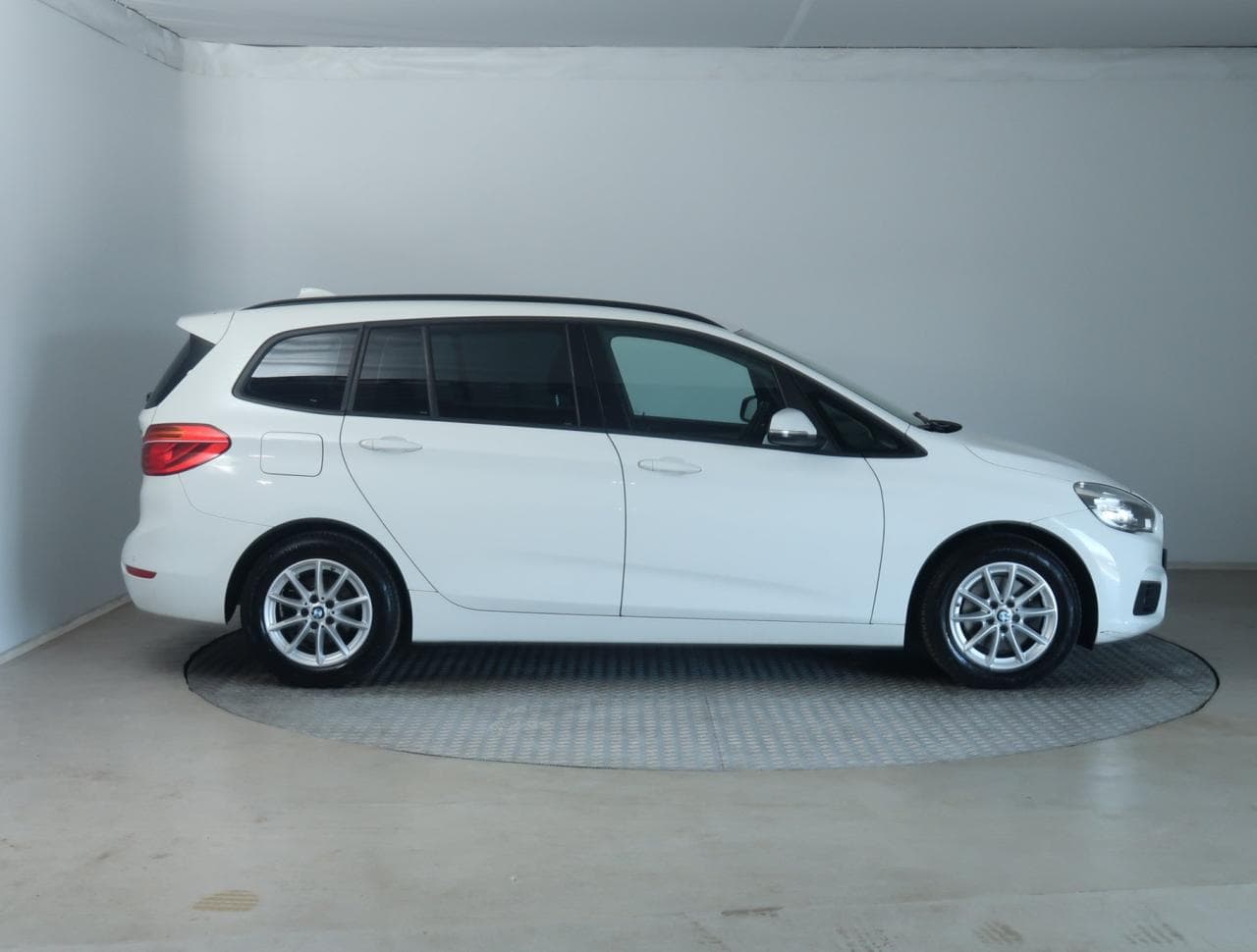 2017 BMW 2-SERIES - 8