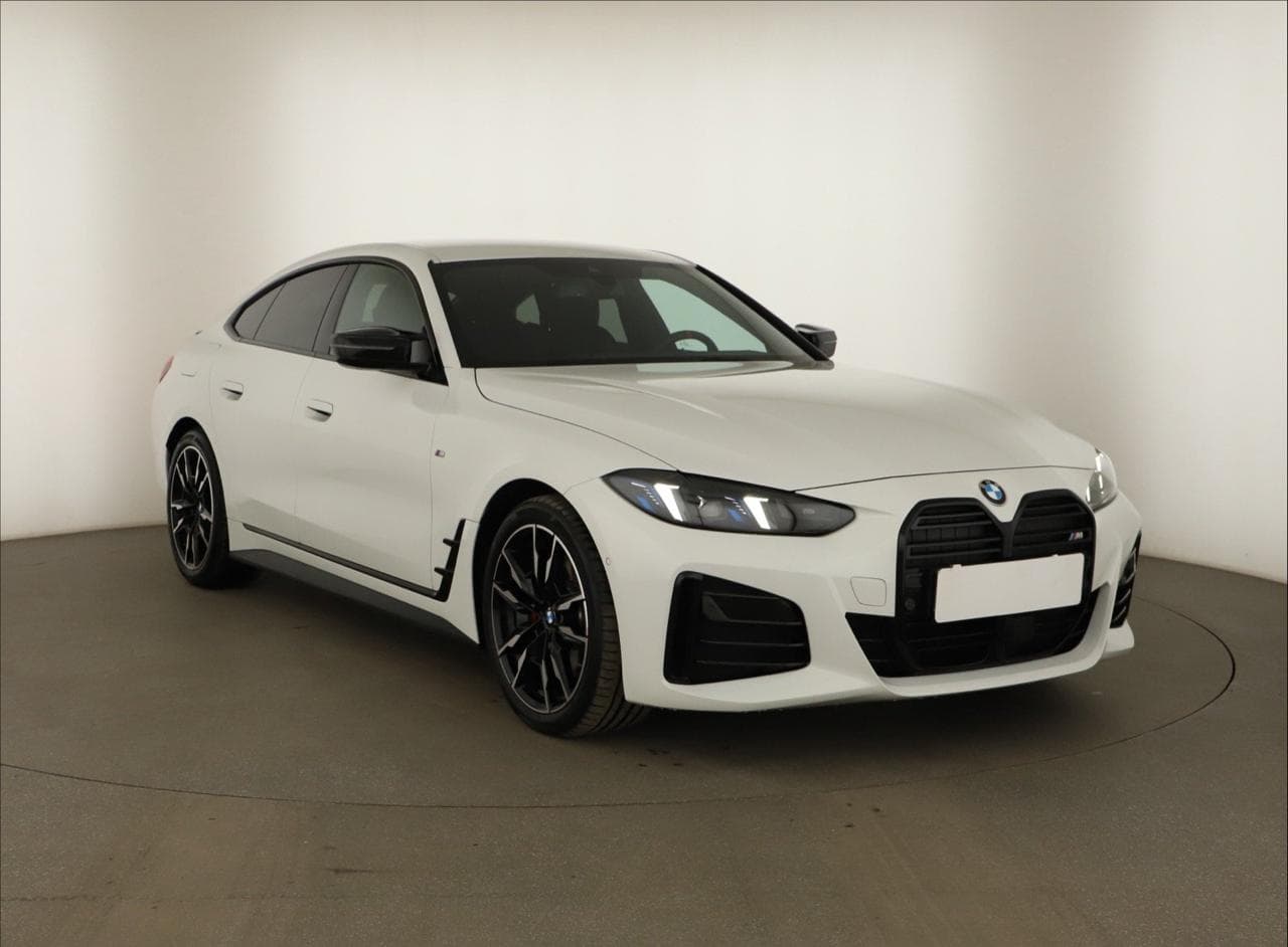 BMW Řada 4 M440i xDrive 275kW sedan