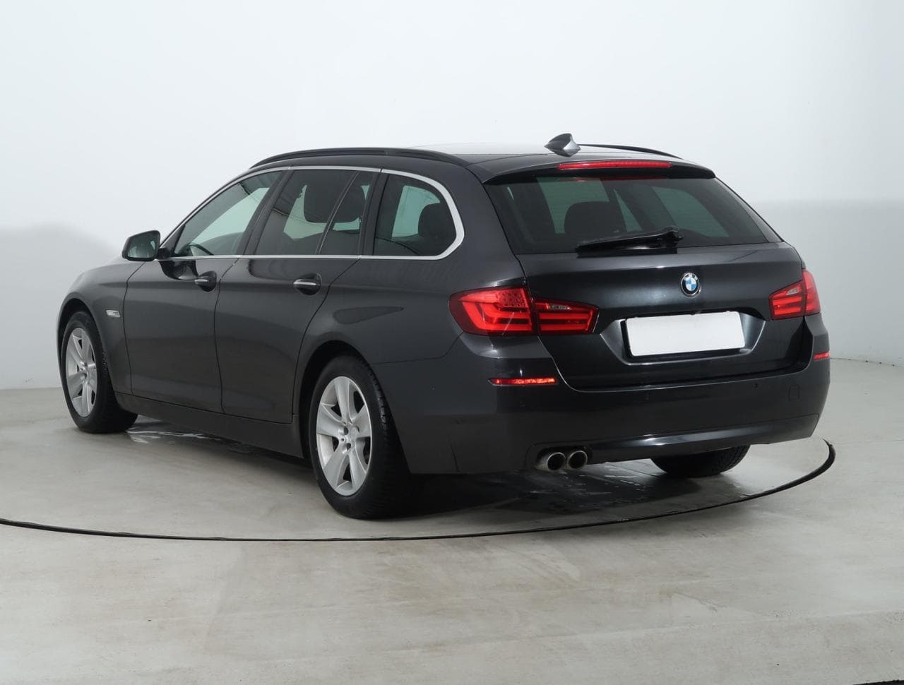 2013 BMW 5-Series - 5