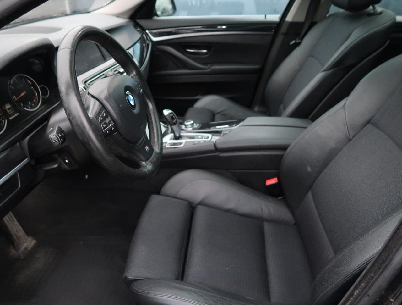 2013 BMW 5-Series - 16