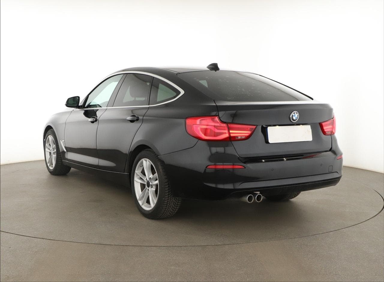 2017 BMW 3-Series - 5