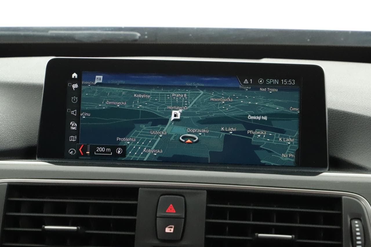 2017 BMW 3-Series - 18