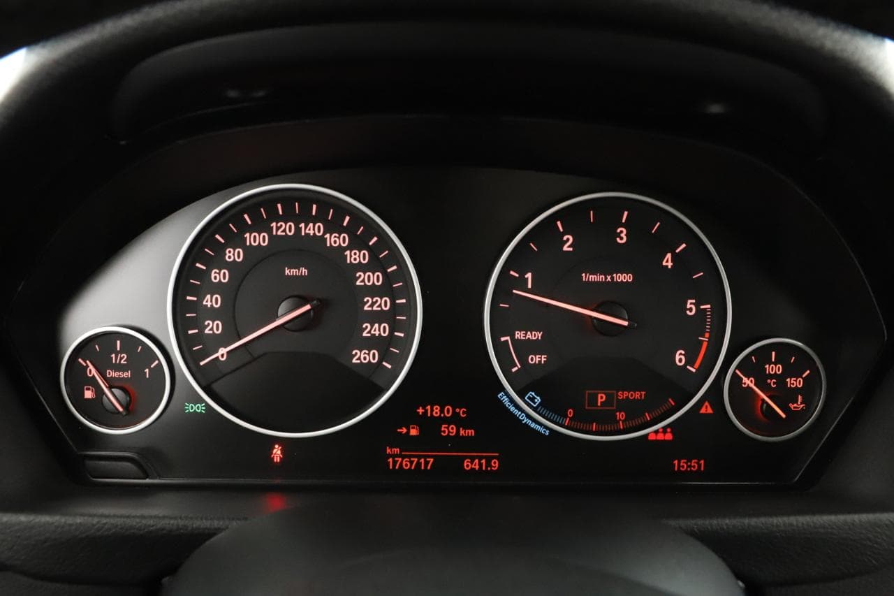 2017 BMW 3-Series - 15