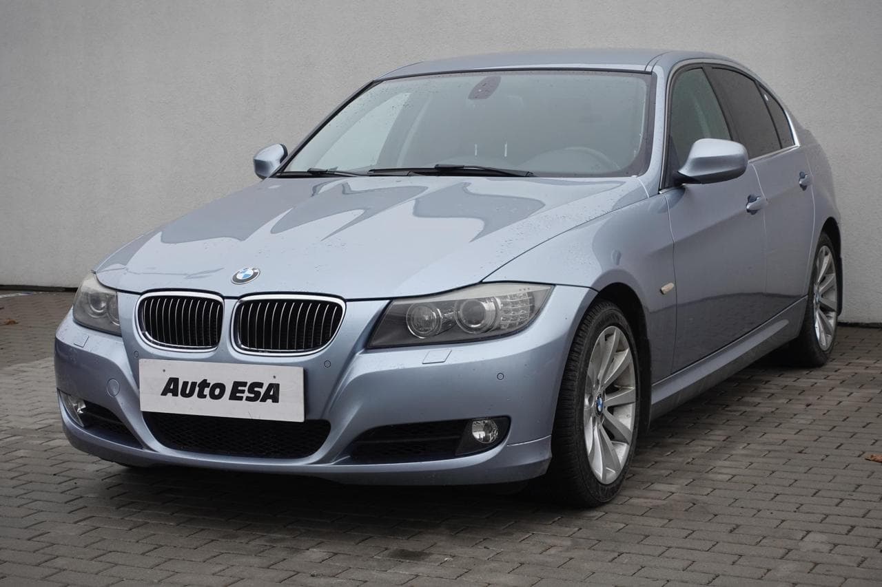 2010 BMW 3-Series - 3