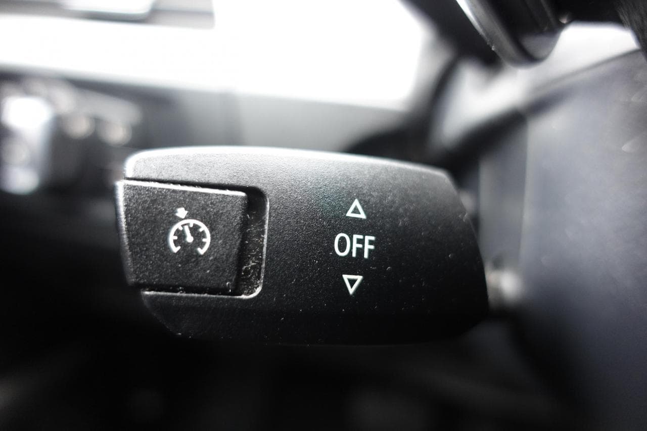 2010 BMW 3-Series - 15