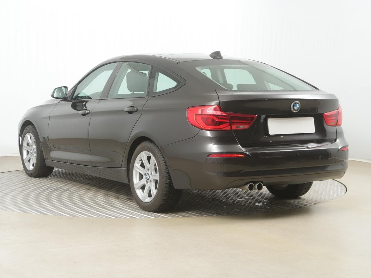 2017 BMW 3-SERIES - 5