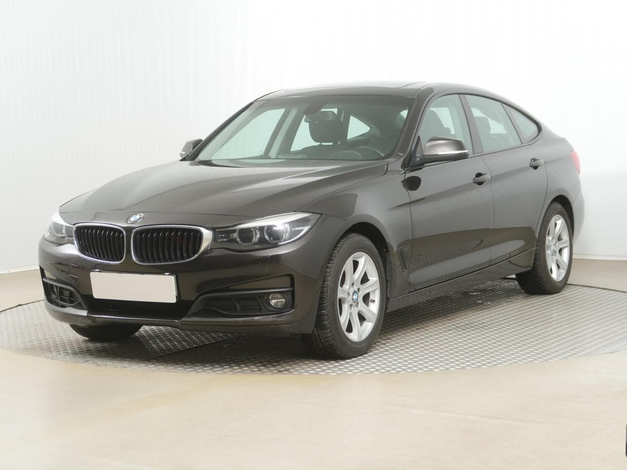 2017 BMW 3-SERIES - 3