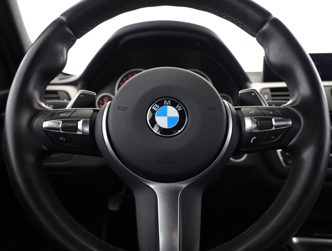 2012 BMW 3-Series - 14