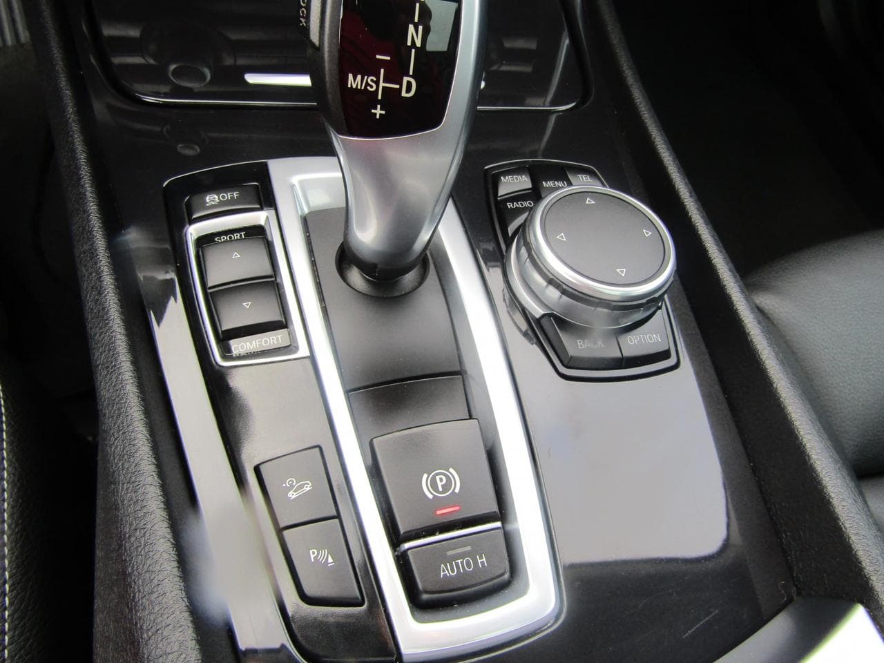 2017 BMW 5-Series - 20