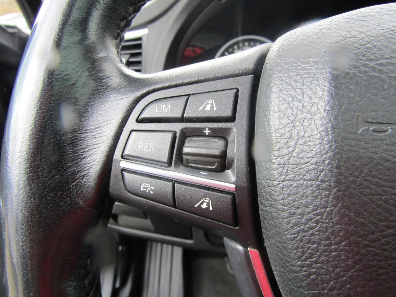 2017 BMW 5-Series - 16