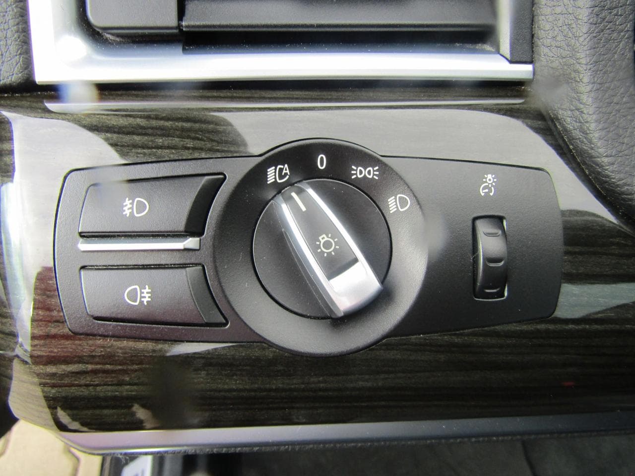 2017 BMW 5-Series - 13