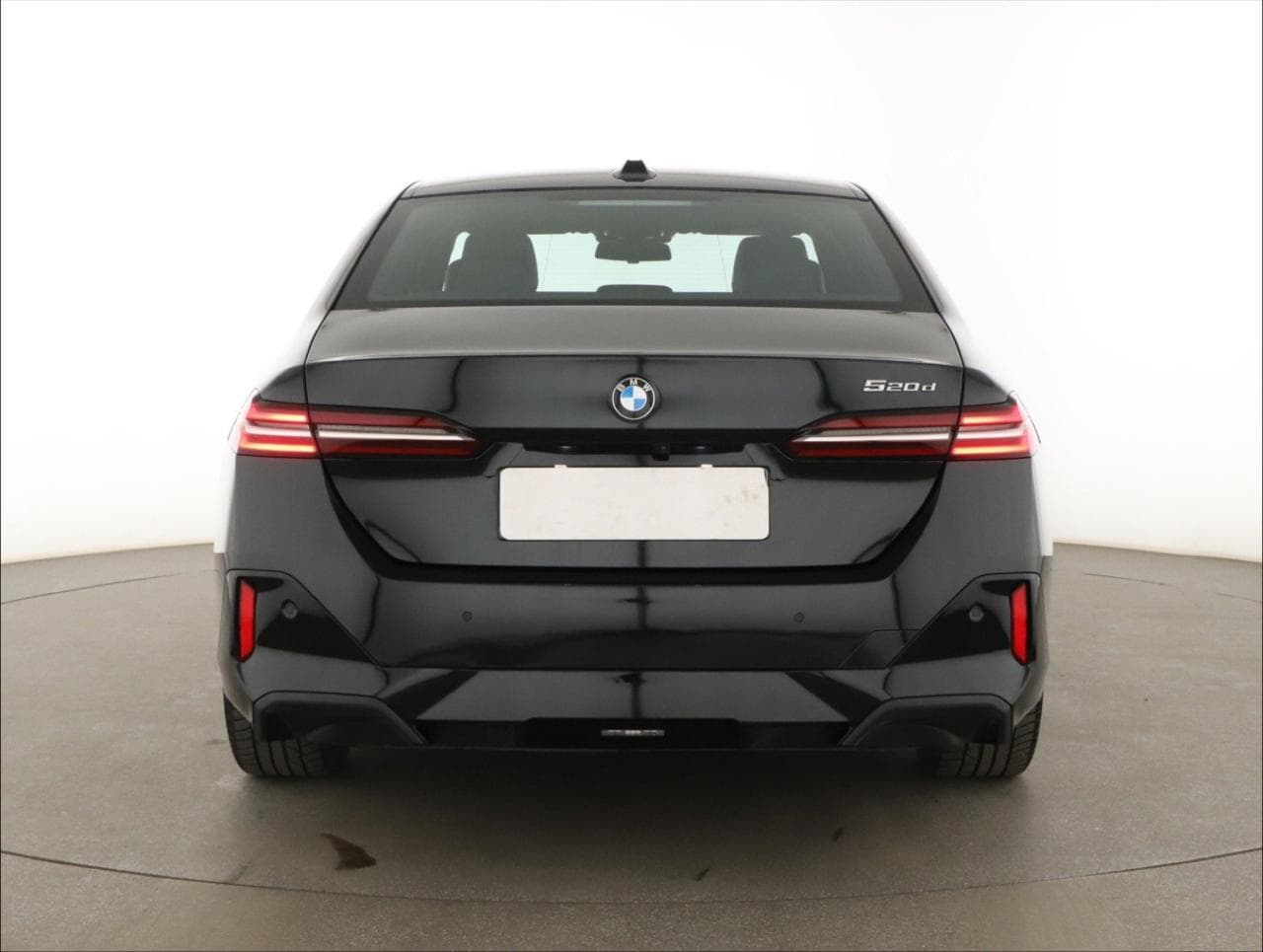 2023 BMW 5-Series - 6