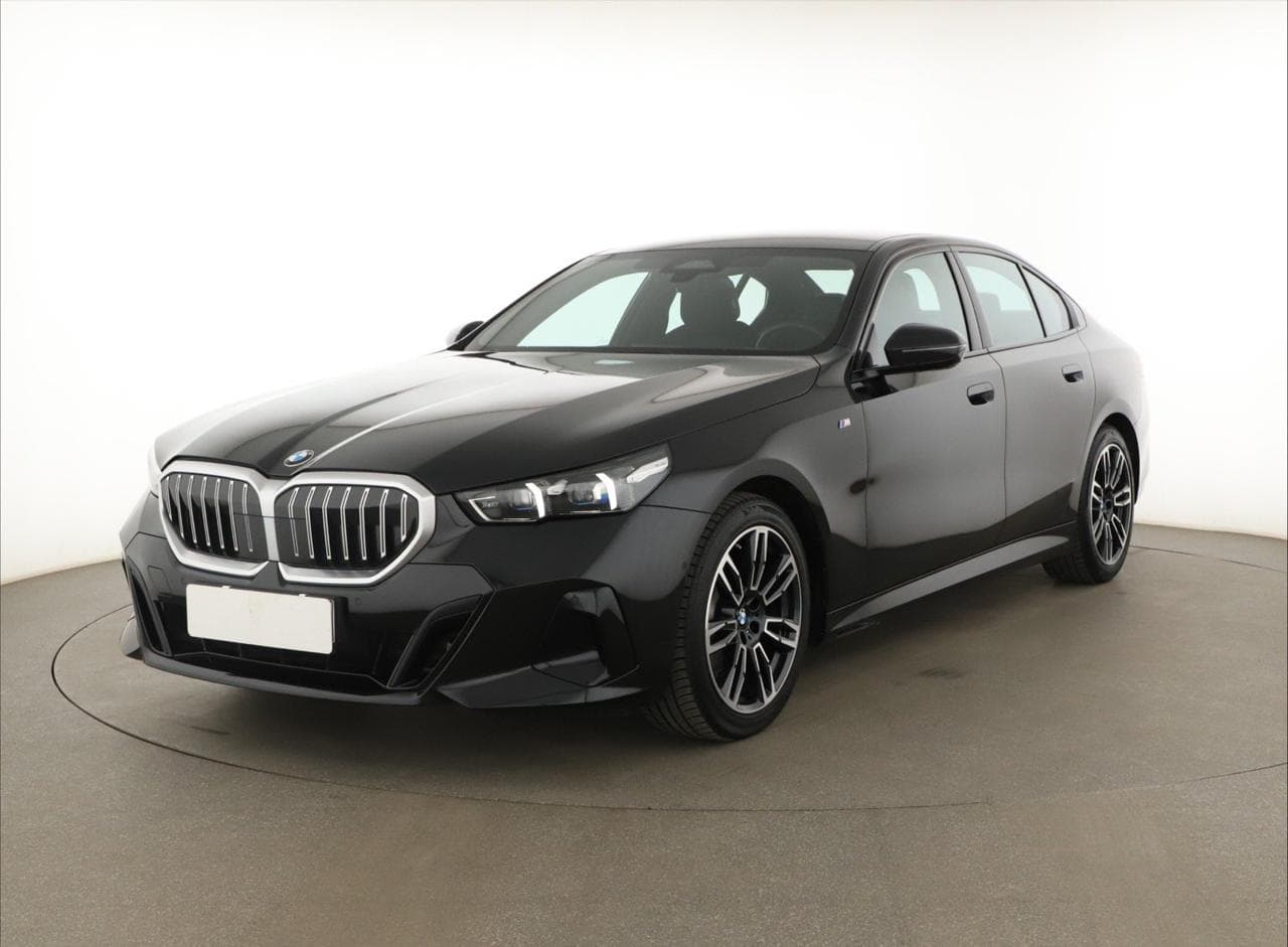 2023 BMW 5-Series - 3