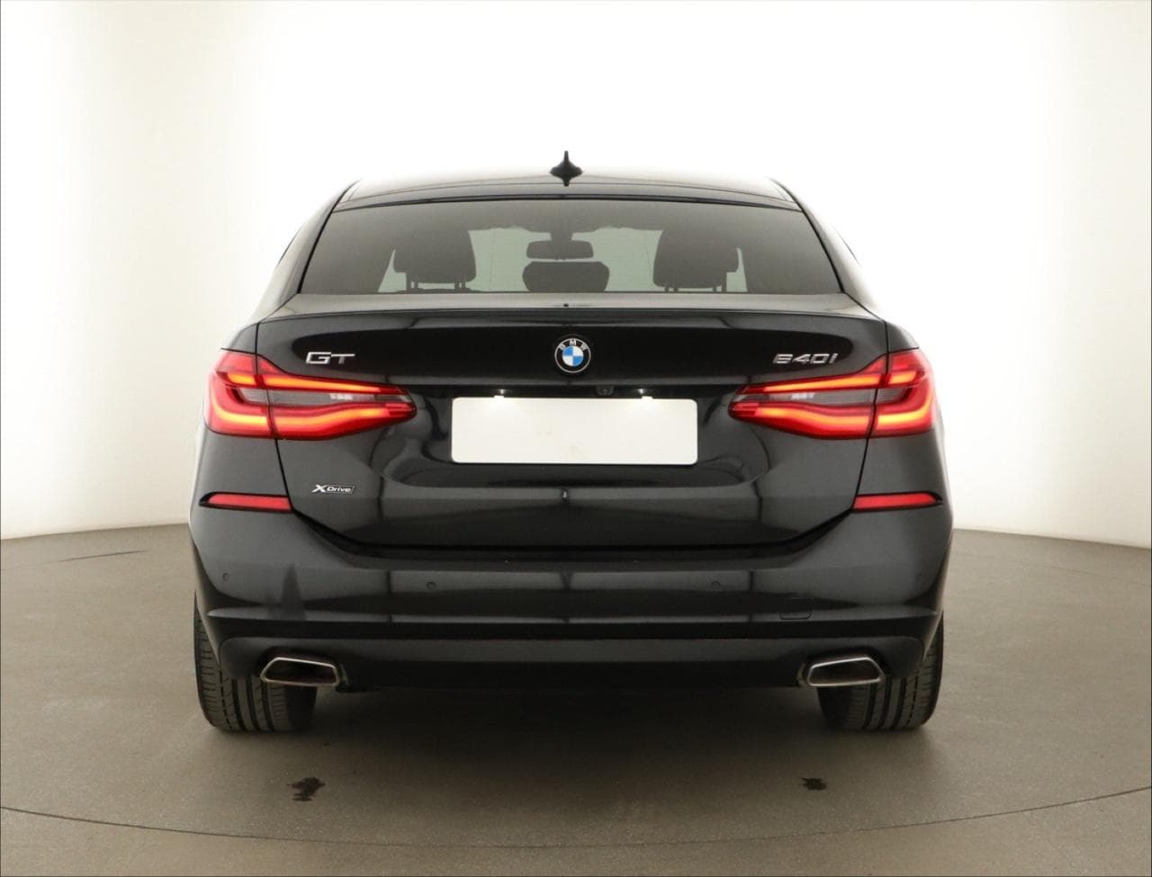 2022 BMW 6-SERIES - 6