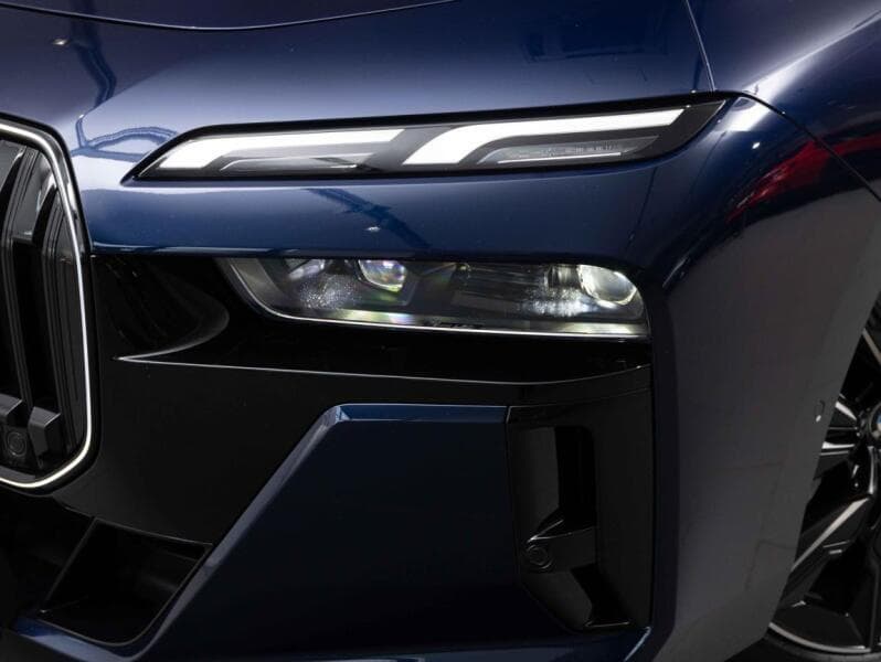 2025 BMW 7-Series - 7
