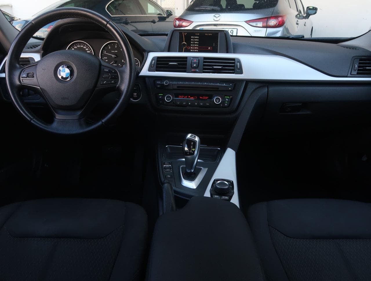 2012 BMW 3-SERIES - 10