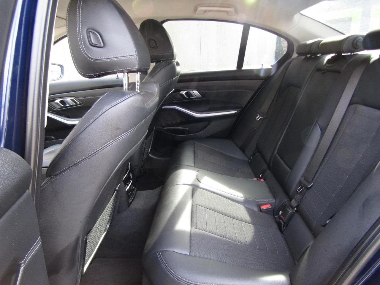 2019 BMW 3-Series - 10