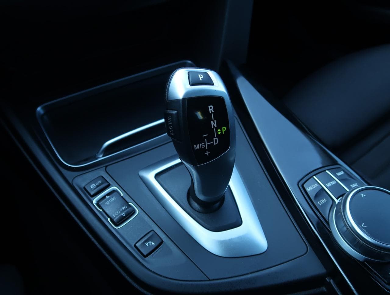 2020 BMW 3-Series - 19