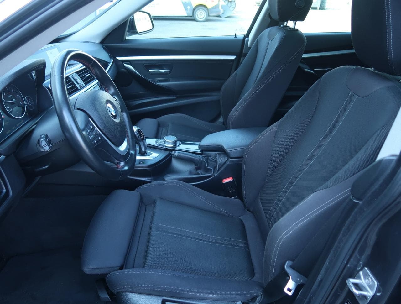 2020 BMW 3-Series - 16