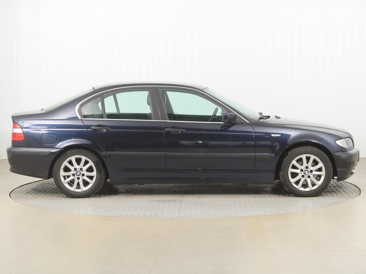 2003 BMW 3-SERIES - 8