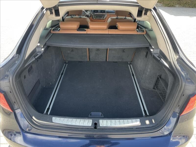 2015 BMW 3-Series - 17