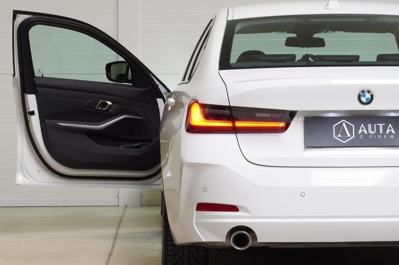 2024 BMW 3-SERIES - 10