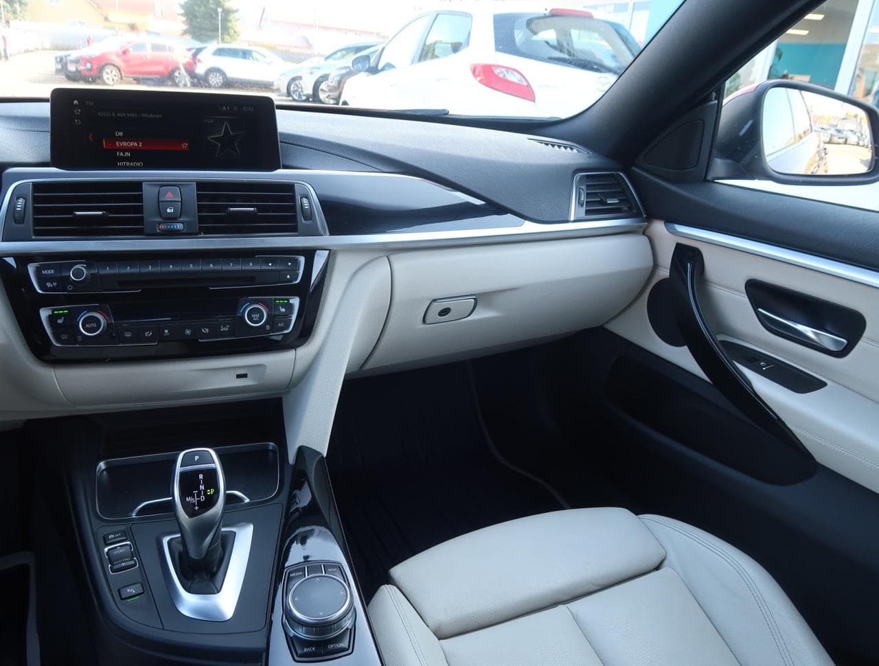 2017 BMW 4-Series - 11