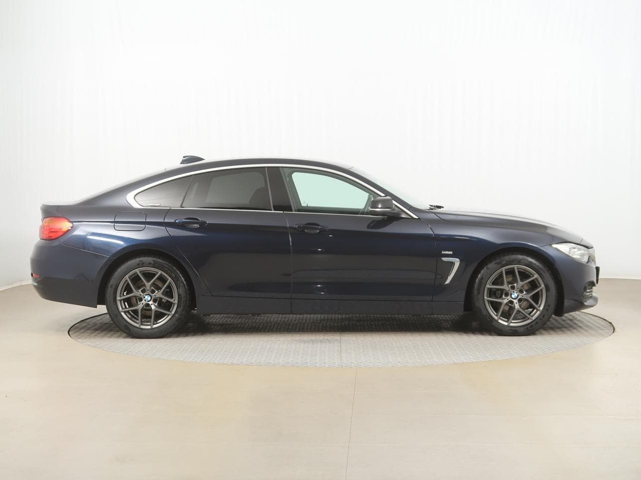 2016 BMW 4-Series - 8