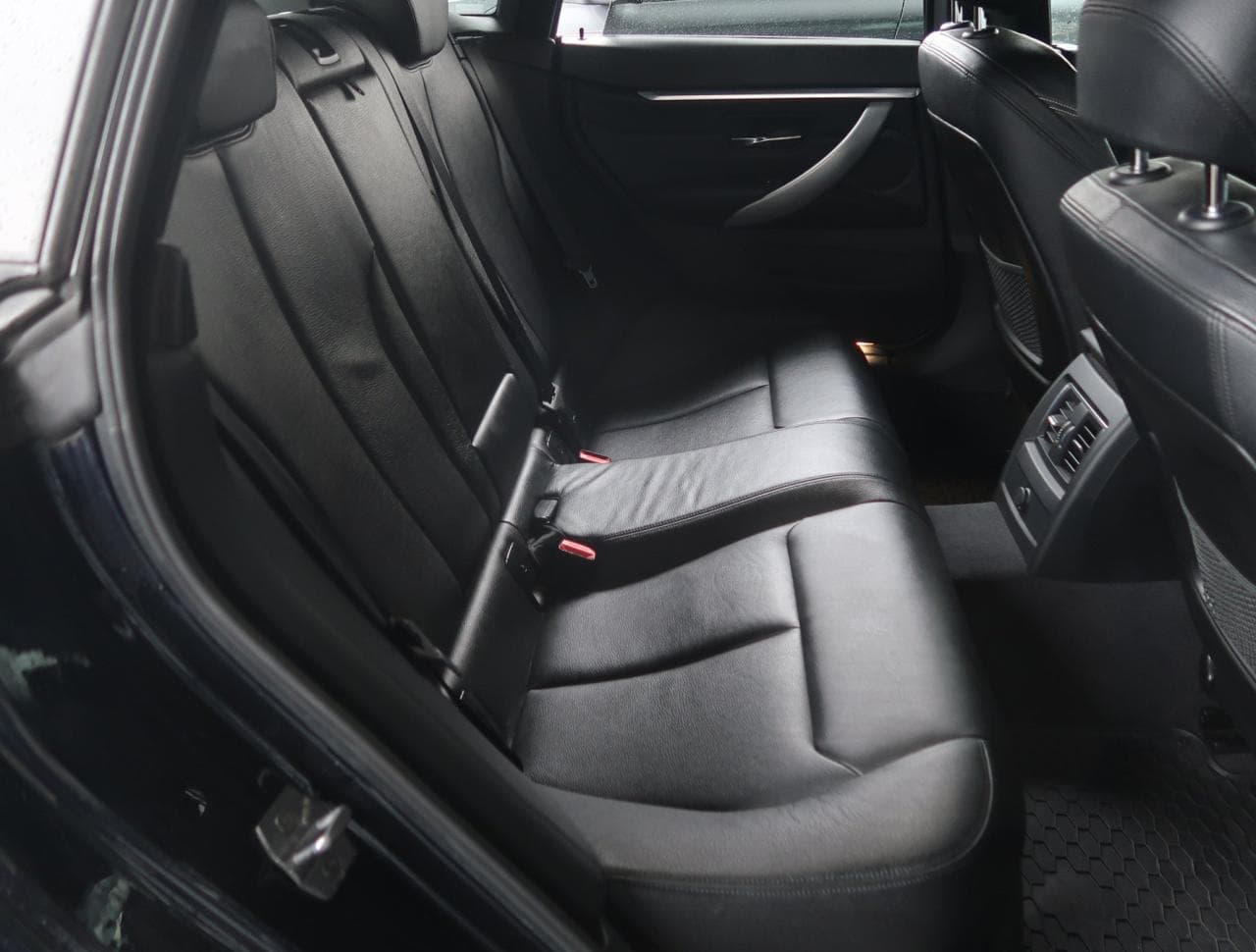 2016 BMW 4-Series - 13