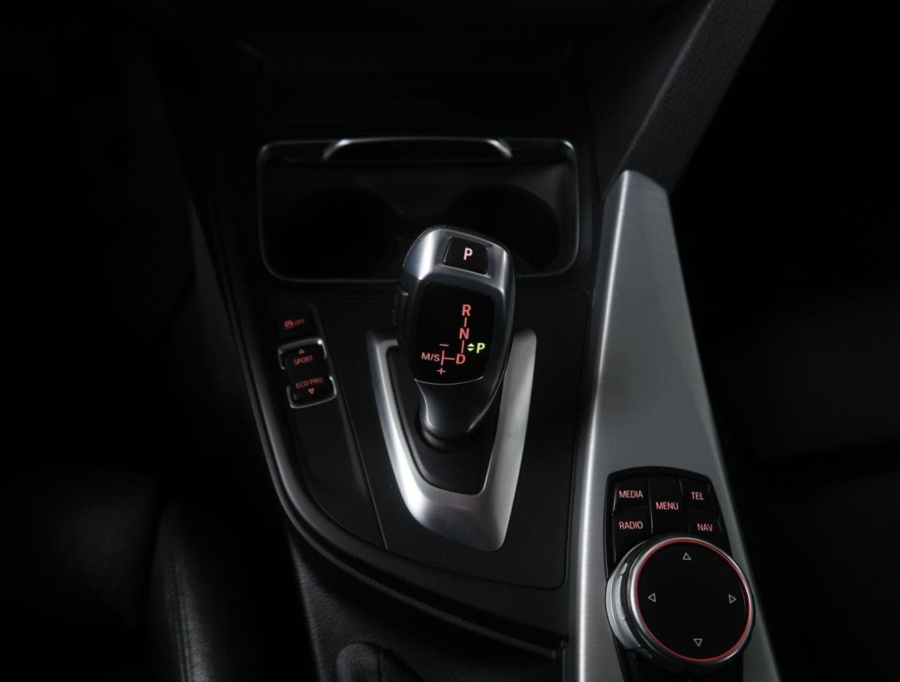 2016 BMW 4-Series - 18