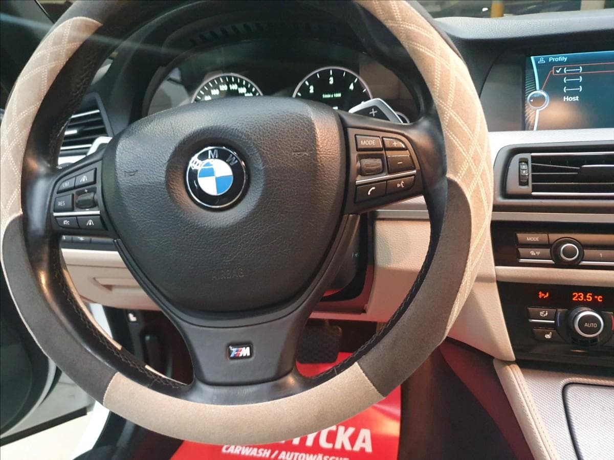 2011 BMW 5-SERIES - 18