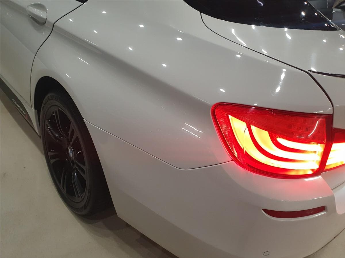 2011 BMW 5-SERIES - 5