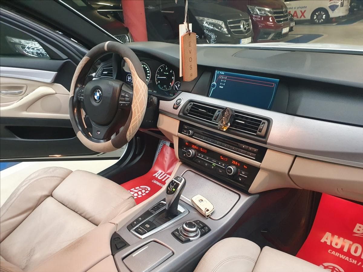 2011 BMW 5-SERIES - 6