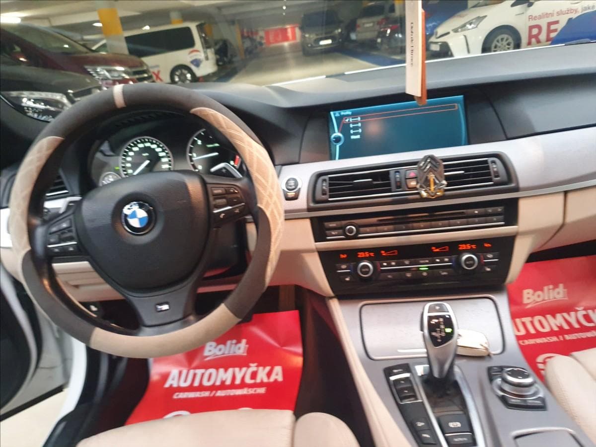 2011 BMW 5-SERIES - 14