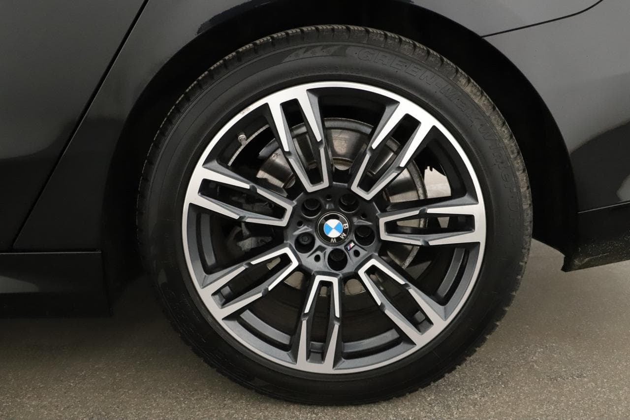 2023 BMW 5-Series - 18