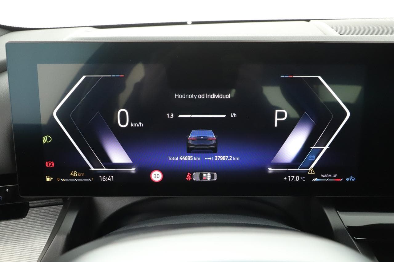 2023 BMW 5-Series - 14