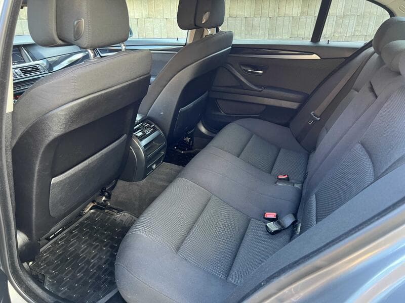 2011 BMW 5-SERIES - 10