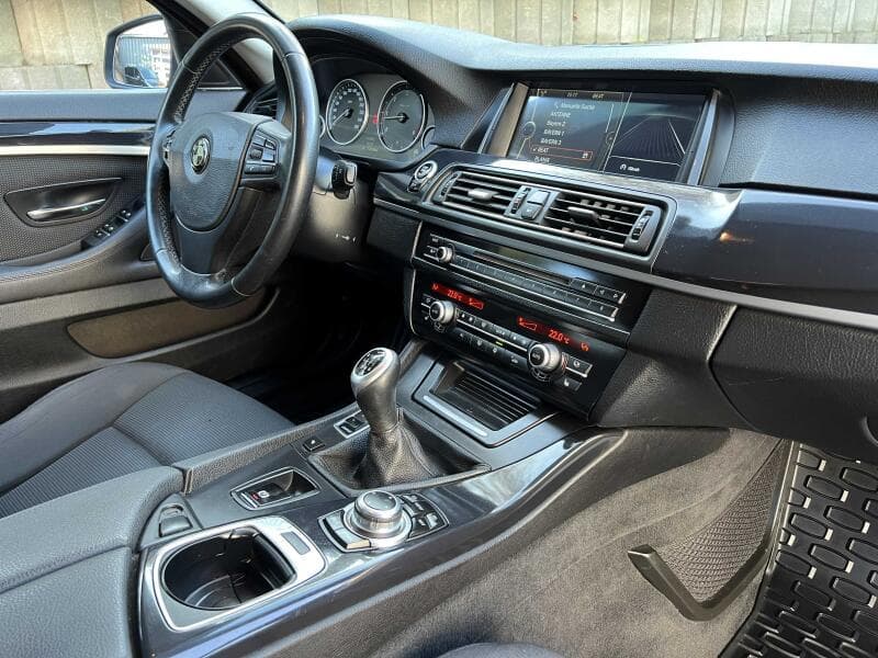 2011 BMW 5-SERIES - 7