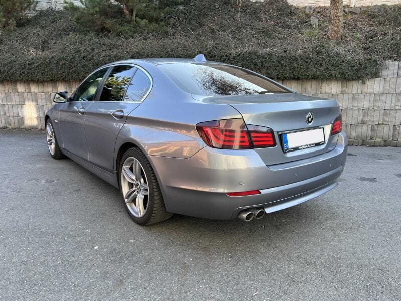 2011 BMW 5-SERIES - 5