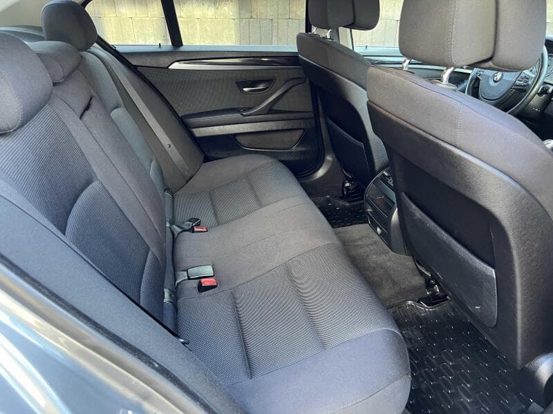 2011 BMW 5-SERIES - 8