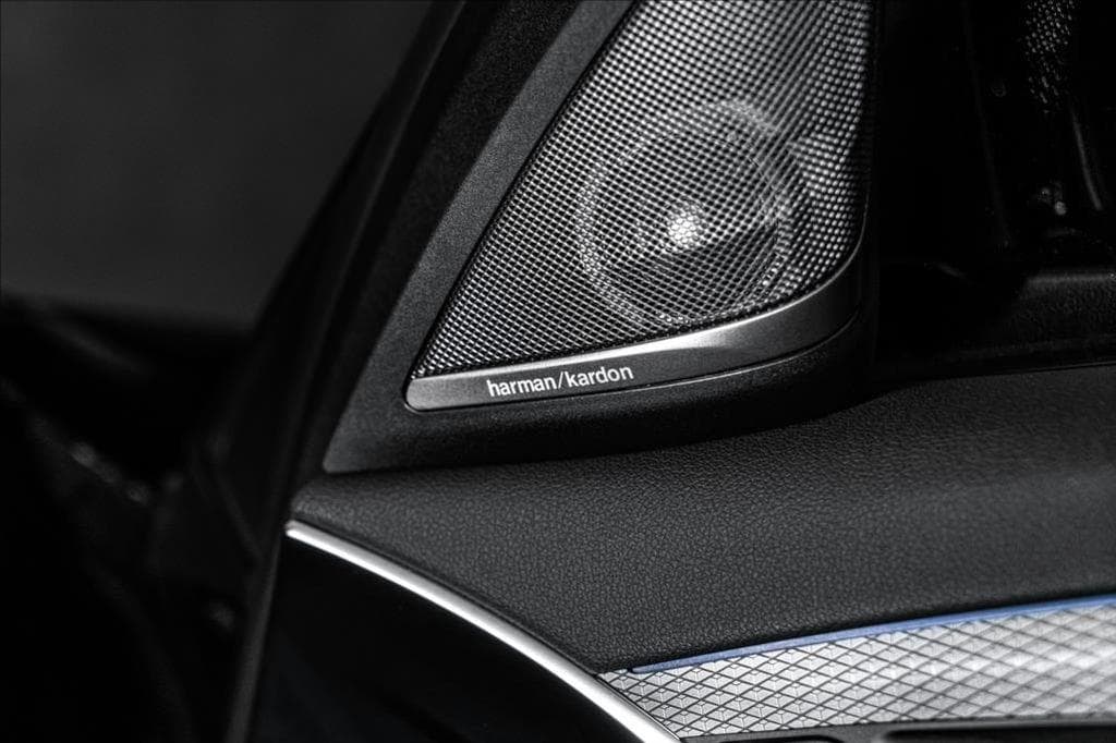 2017 BMW 5-Series - 35