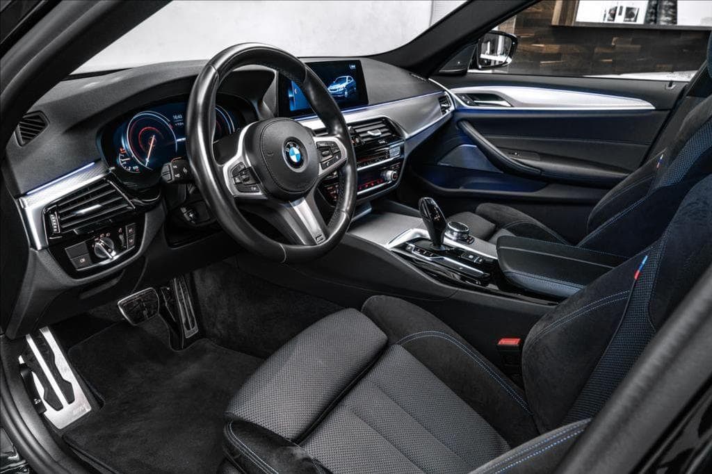 2017 BMW 5-Series - 19