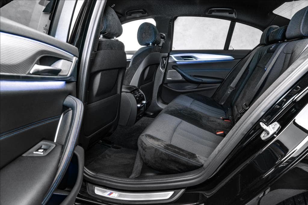 2017 BMW 5-Series - 25